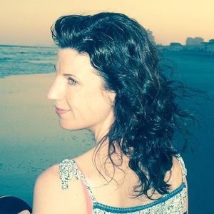 Meet your Posher, Liz